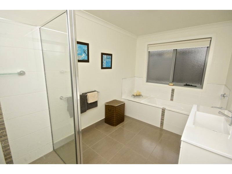 25 Washington Drive, Stony Rise TAS 7310