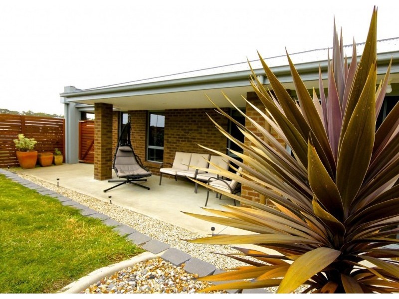 25 Washington Drive, Stony Rise TAS 7310