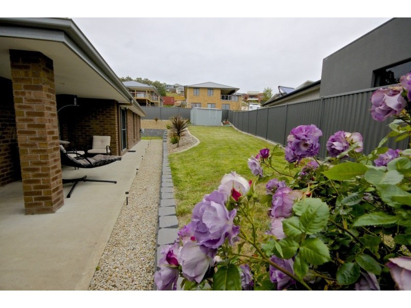 25 Washington Drive, Stony Rise TAS 7310