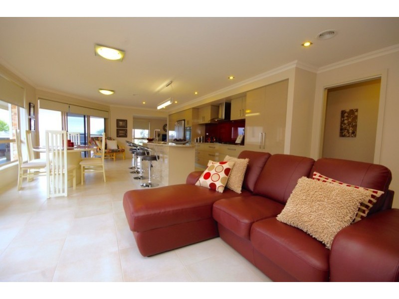 18 Rowena Court, Devonport TAS 7310