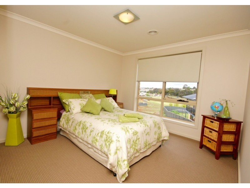18 Rowena Court, Devonport TAS 7310