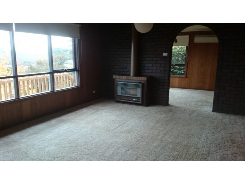 90 Bel-Air Crescent, Ambleside TAS 7310