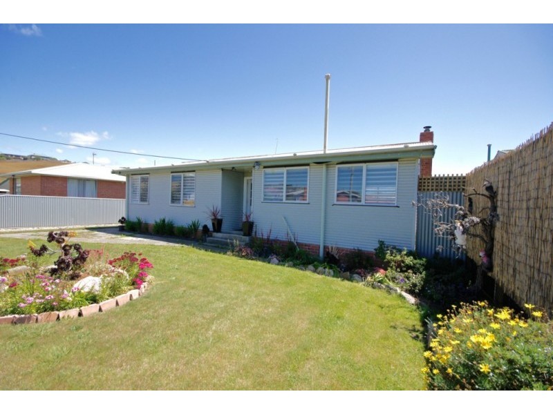 17 Triton Road, East Devonport TAS 7310