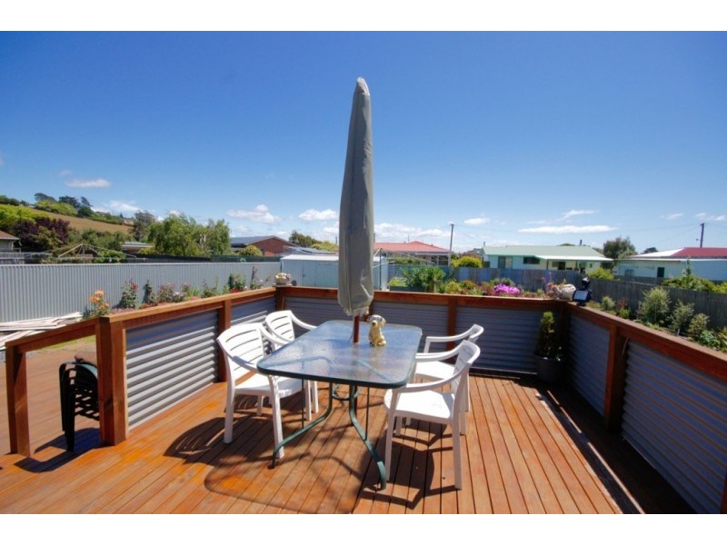 17 Triton Road, East Devonport TAS 7310