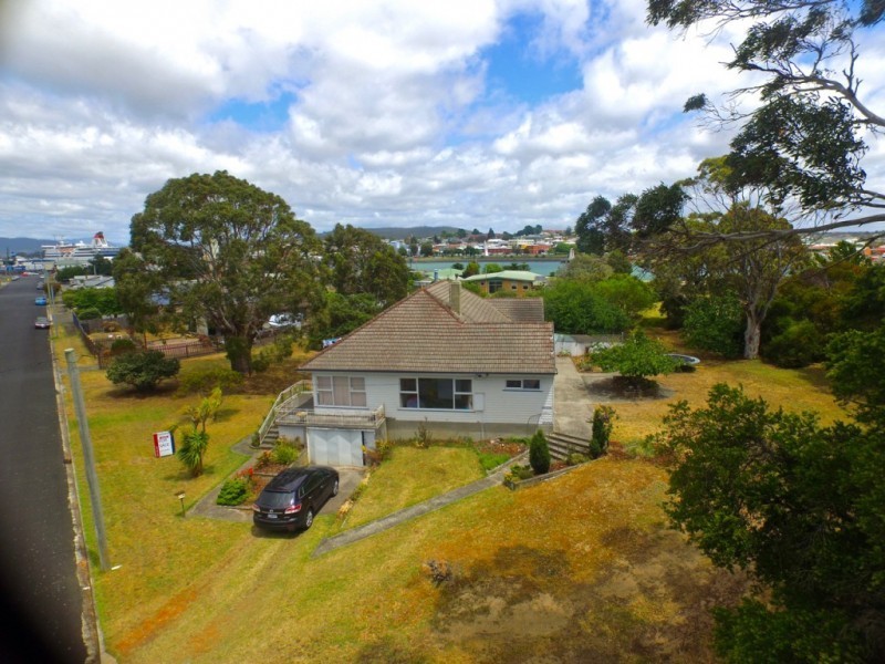 2 Pardoe Street, East Devonport TAS 7310