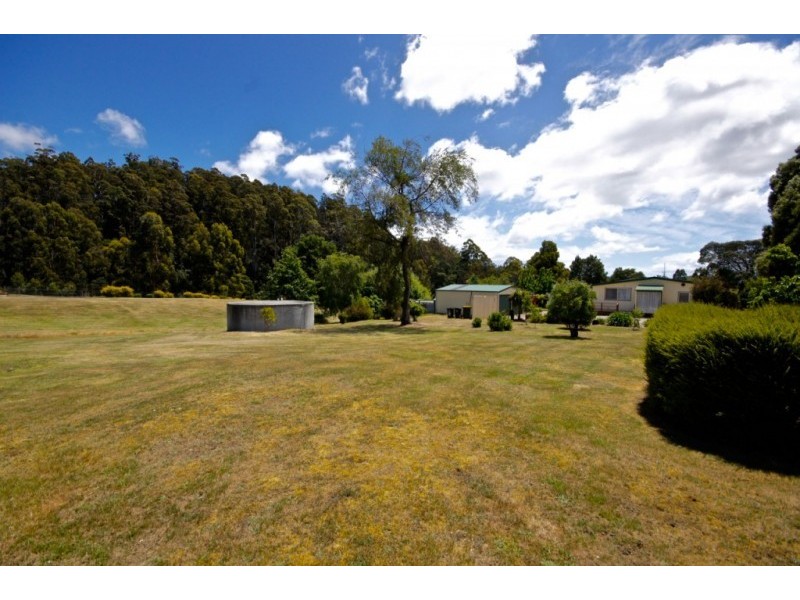 2 Winifred Avenue, Acacia Hills TAS 7306