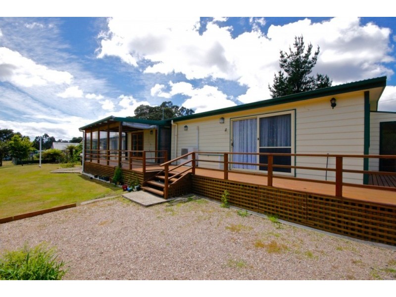 2 Winifred Avenue, Acacia Hills TAS 7306