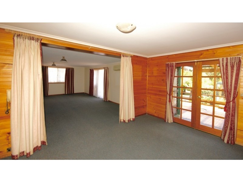 2 Winifred Avenue, Acacia Hills TAS 7306