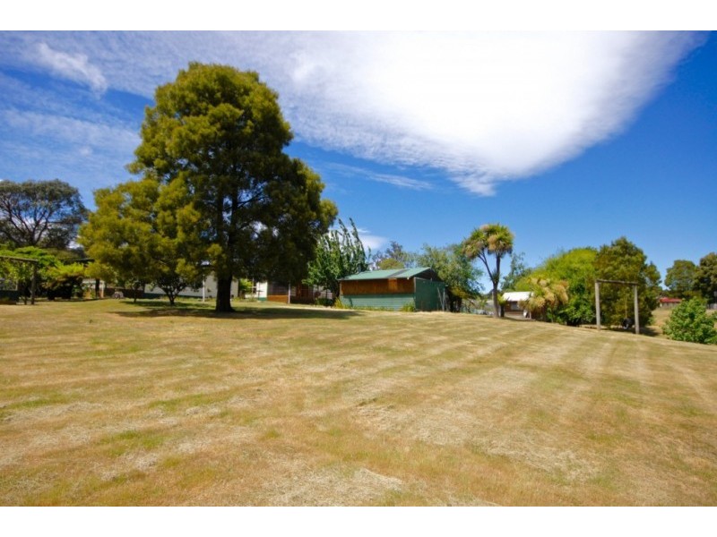 2 Winifred Avenue, Acacia Hills TAS 7306