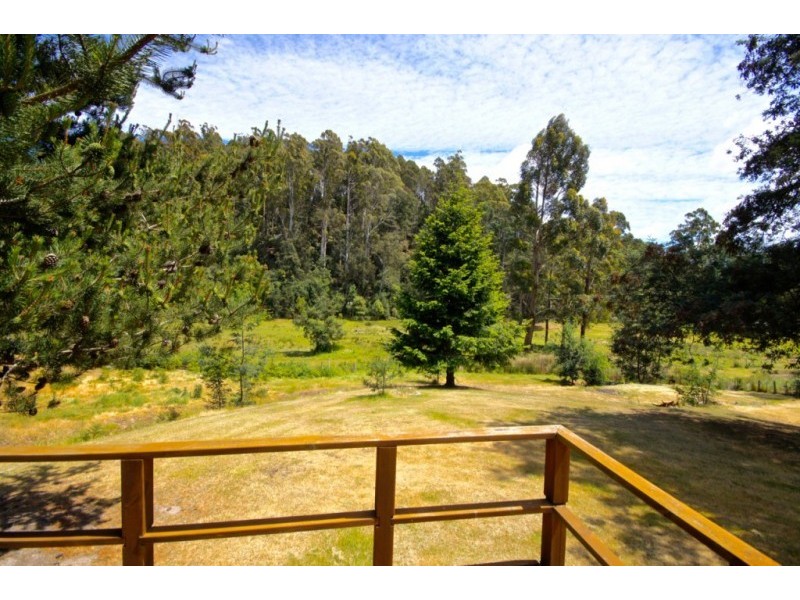 2 Winifred Avenue, Acacia Hills TAS 7306