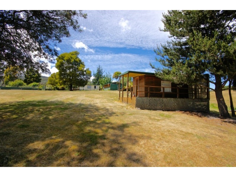 2 Winifred Avenue, Acacia Hills TAS 7306