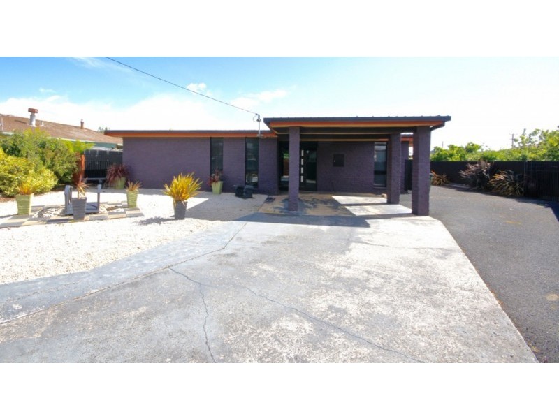 8 Camelia Place, Devonport TAS 7310