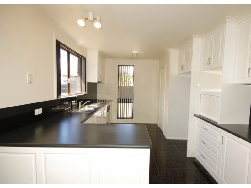 8 Camelia Place, Devonport TAS 7310