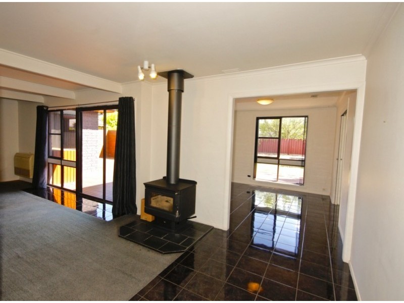 8 Camelia Place, Devonport TAS 7310