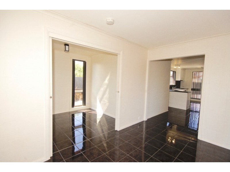 8 Camelia Place, Devonport TAS 7310