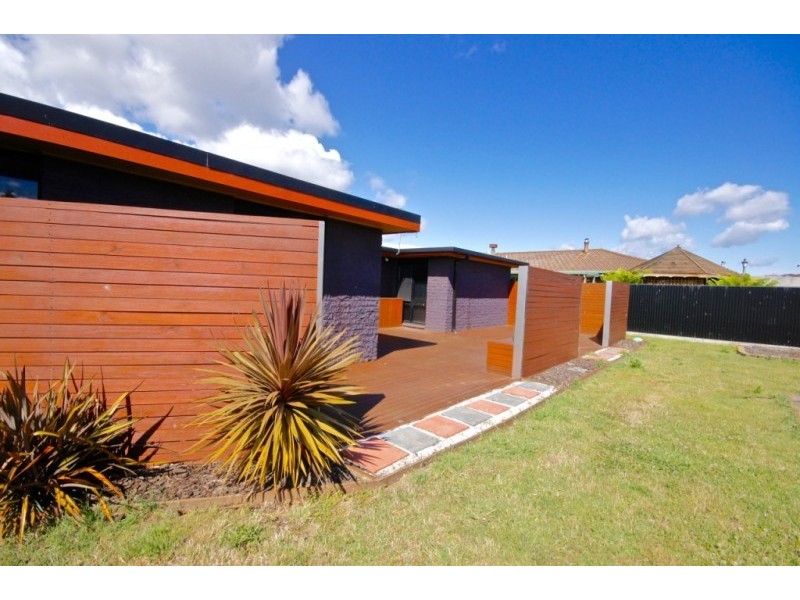 8 Camelia Place, Devonport TAS 7310