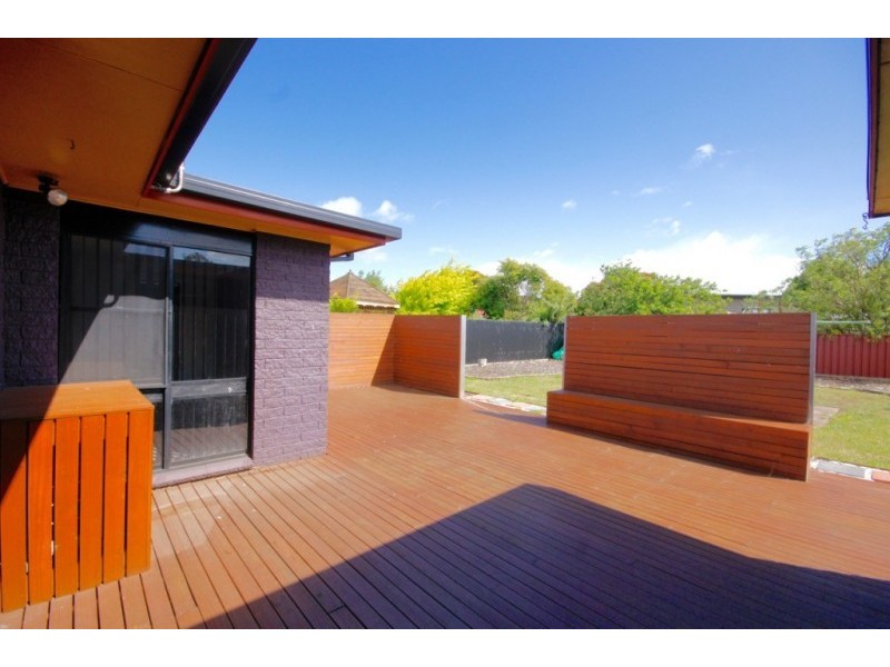 8 Camelia Place, Devonport TAS 7310
