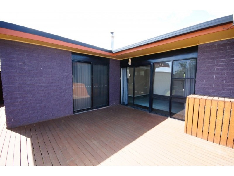 8 Camelia Place, Devonport TAS 7310