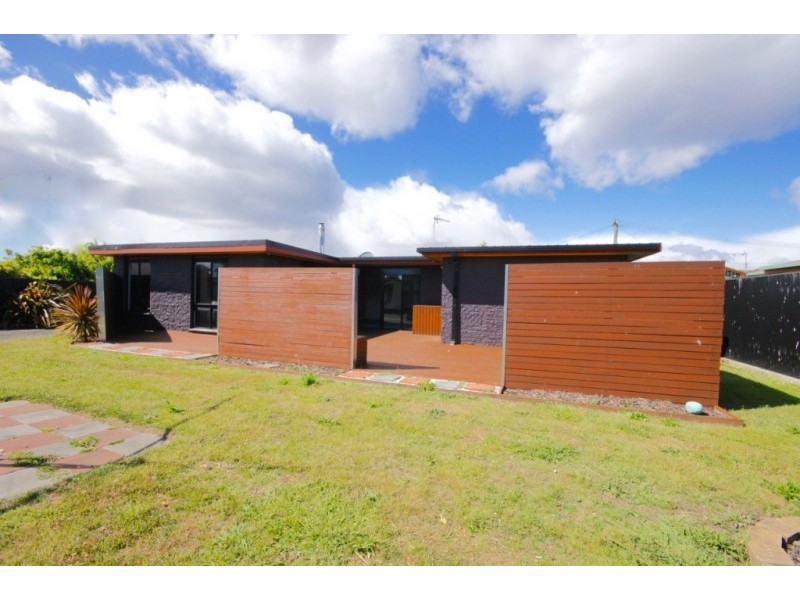 8 Camelia Place, Devonport TAS 7310
