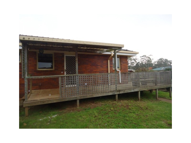 15 Frond Place, Devonport TAS 7310