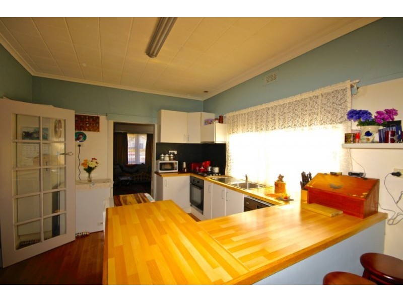 12 Madden Crescent, Devonport TAS 7310