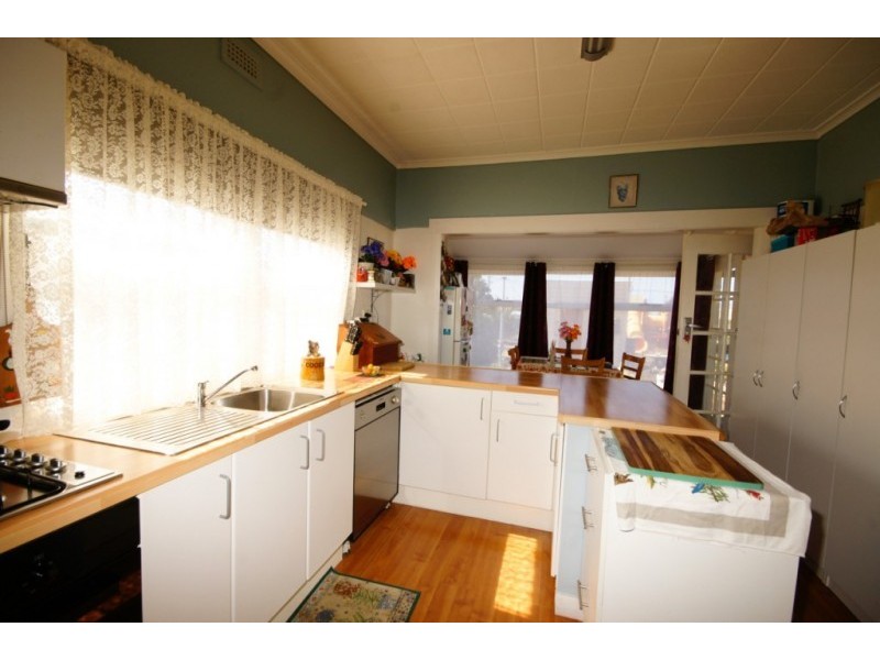 12 Madden Crescent, Devonport TAS 7310