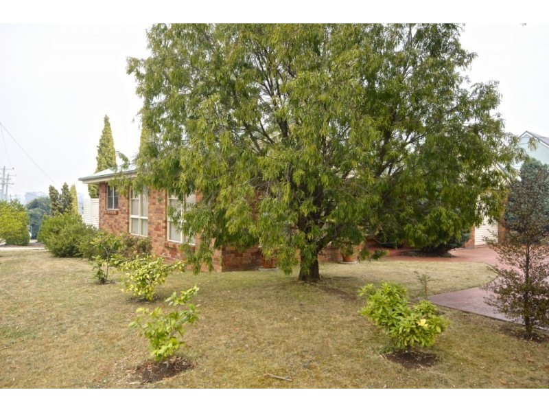 1/1 Enderley Court, Ambleside TAS 7310