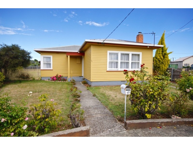 23 Madden Crescent, Devonport TAS 7310