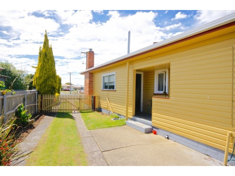23 Madden Crescent, Devonport TAS 7310