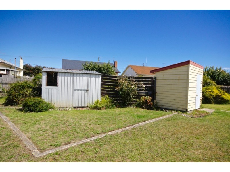 23 Madden Crescent, Devonport TAS 7310
