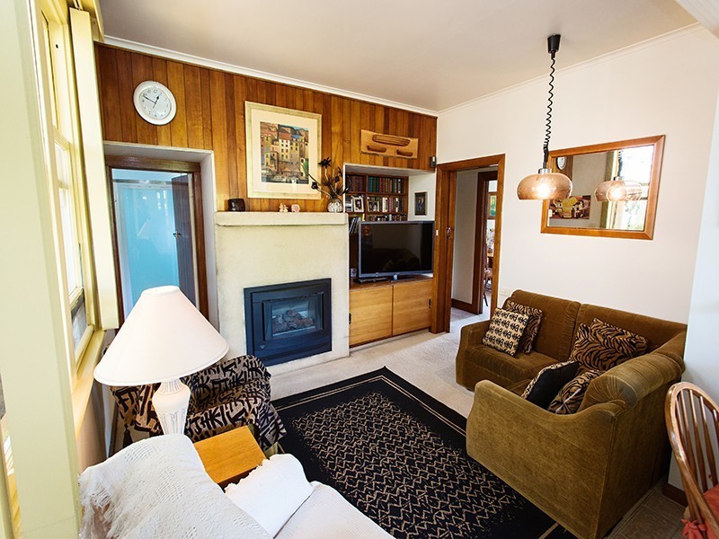 63 Nicholls Street, Devonport TAS 7310