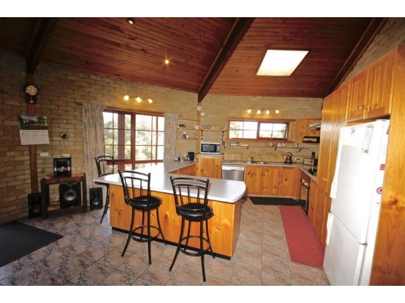 65 Lawrence Drive, Devonport TAS 7310