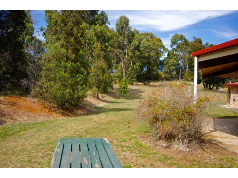 65 Lawrence Drive, Devonport TAS 7310