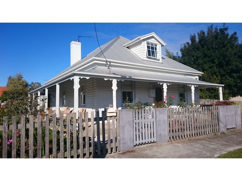 6 George Street, Latrobe TAS 7307