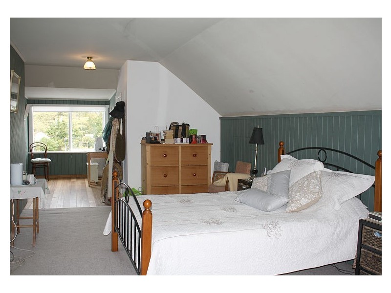 6 George Street, Latrobe TAS 7307
