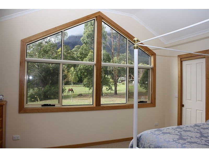 25 Kookaburra Rock Road, Sheffield TAS 7306