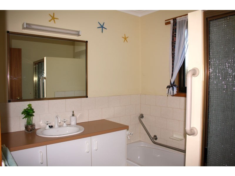 17/1 Seahaven Crescent, Shearwater TAS 7307