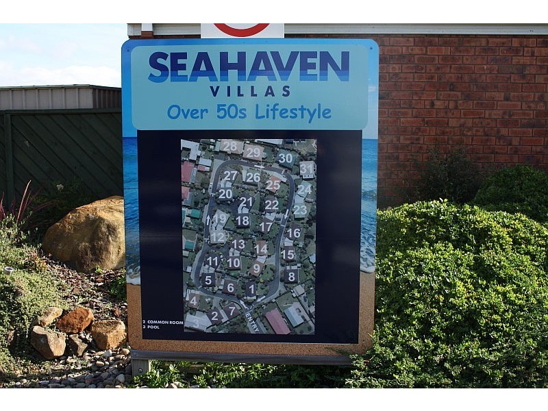 17/1 Seahaven Crescent, Shearwater TAS 7307