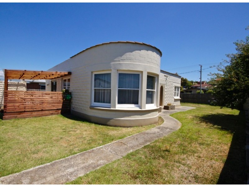 90 Ronald Street, Devonport TAS 7310