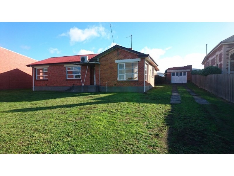 9 Victoria Parade, Devonport TAS 7310