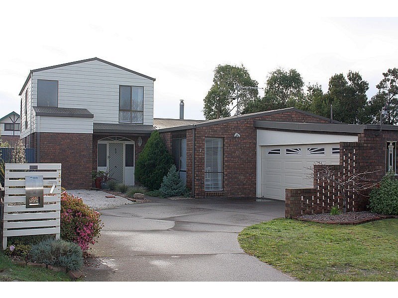 7 Freer Street, Shearwater TAS 7307