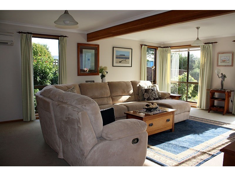 7 Freer Street, Shearwater TAS 7307