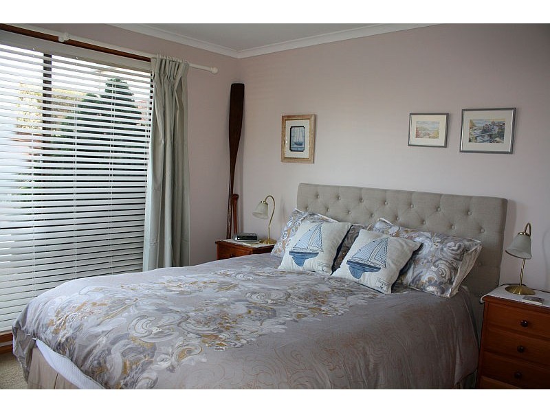 7 Freer Street, Shearwater TAS 7307