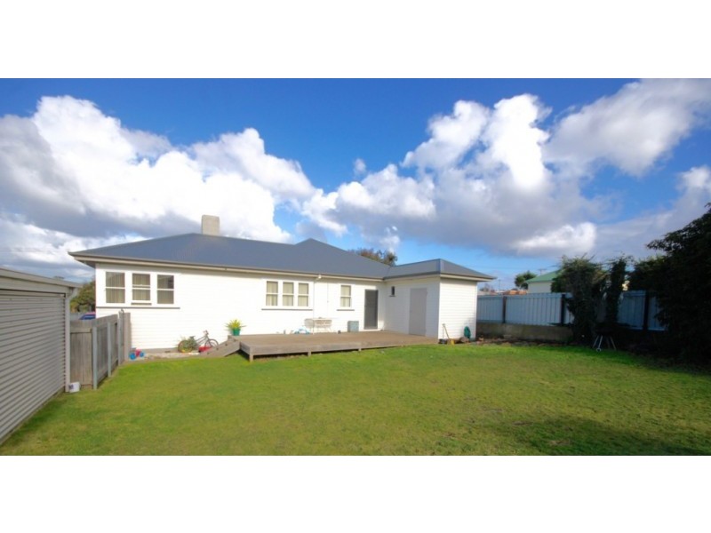 220 Steele Street, Devonport TAS 7310