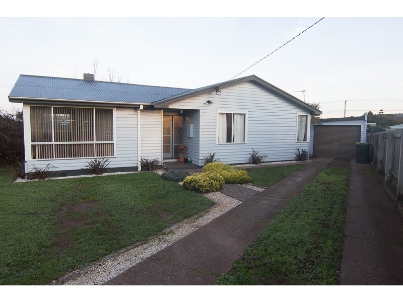 1 Maxfield Court, Devonport TAS 7310