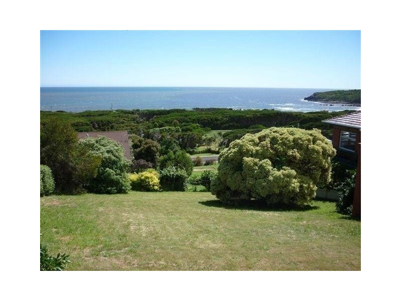 10 Cromwell Crescent, Devonport TAS 7310