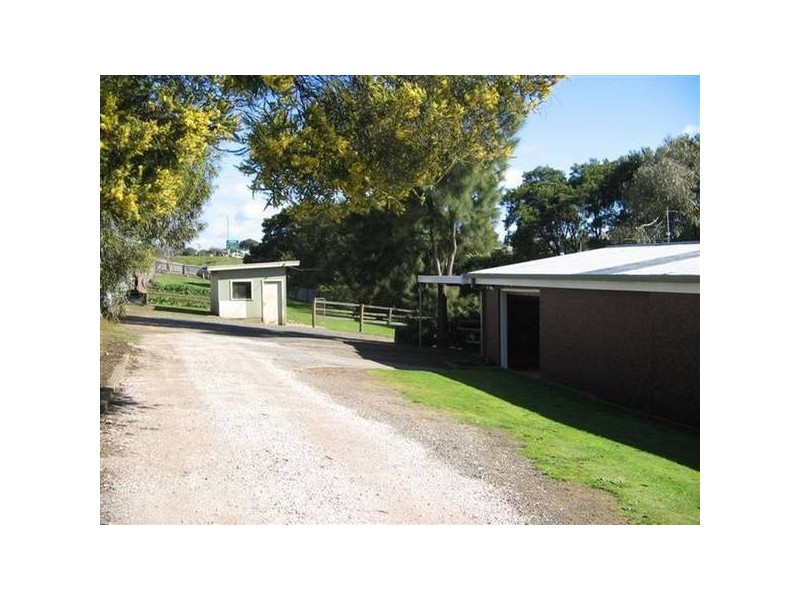 22 Maroong LANE, Devonport TAS 7310