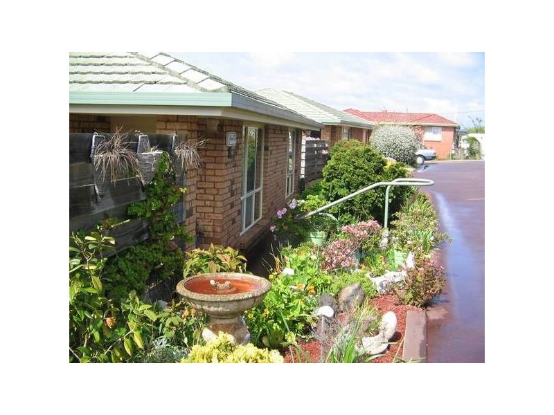2/100a Nicholls Street, Devonport TAS 7310