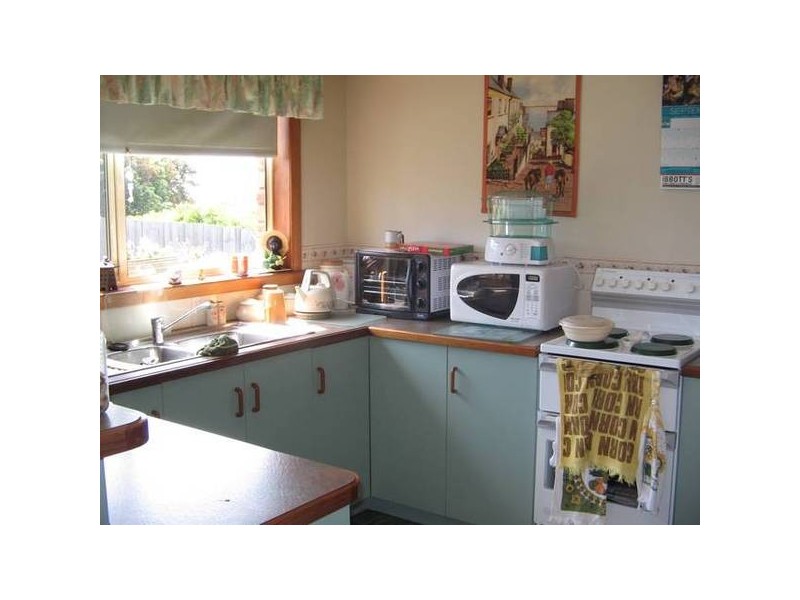 2/100a Nicholls Street, Devonport TAS 7310