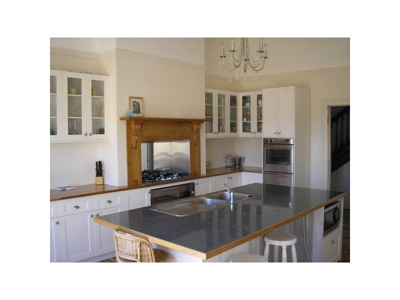 14 Formby Road, Devonport TAS 7310